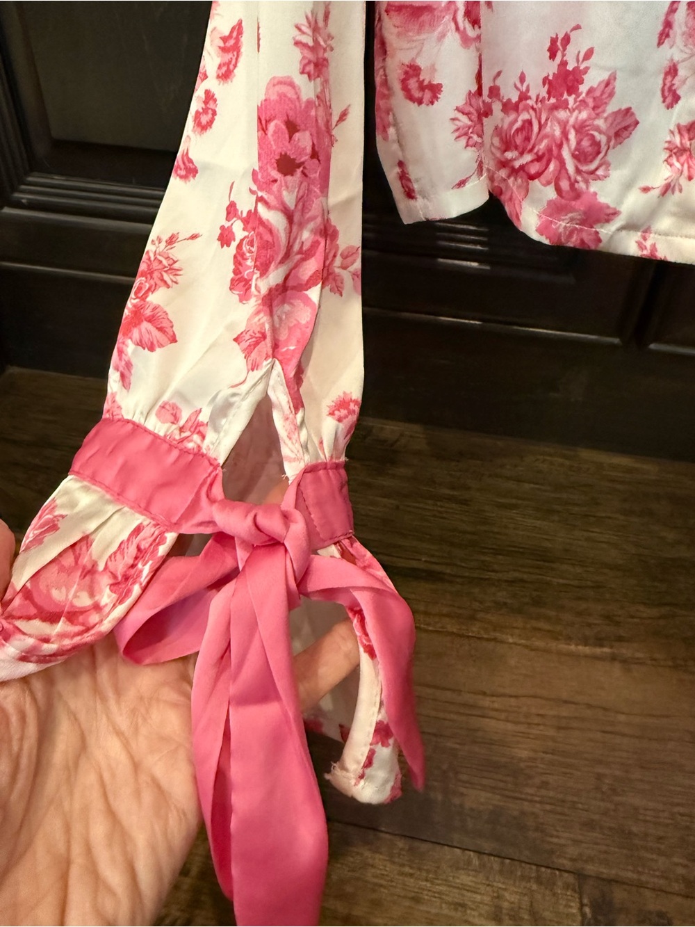 Beach Riot Pink Floral Satin Pajama Set - Picture 8 of 13